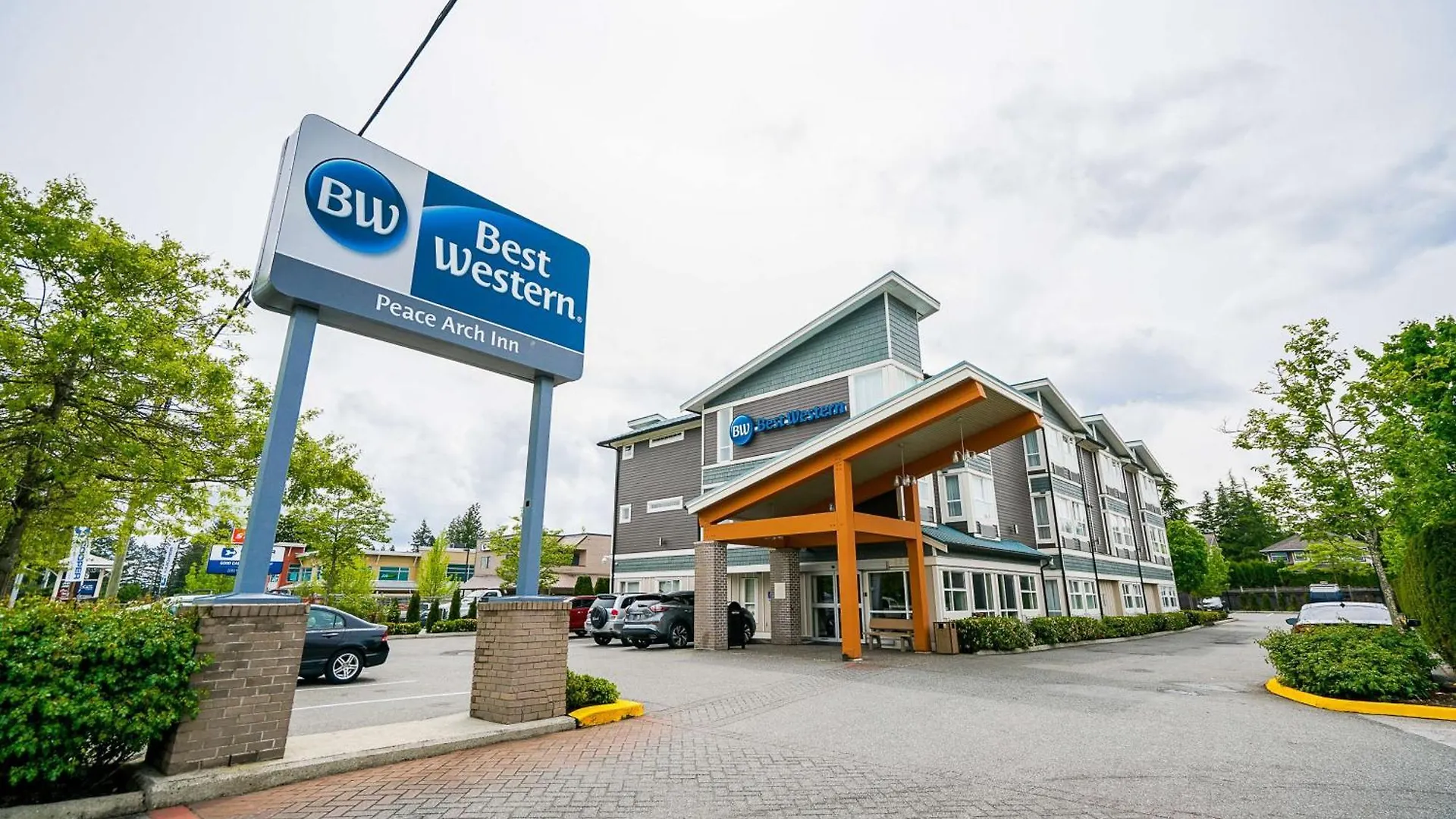 5 Resort Hotels Near Northview Golf and Country Club That Deliver