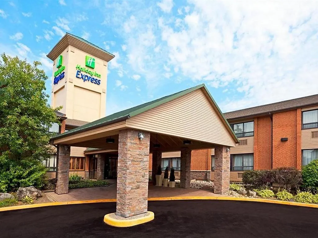 14 Holiday Inn Express Hotels in Ontario Worth Booking