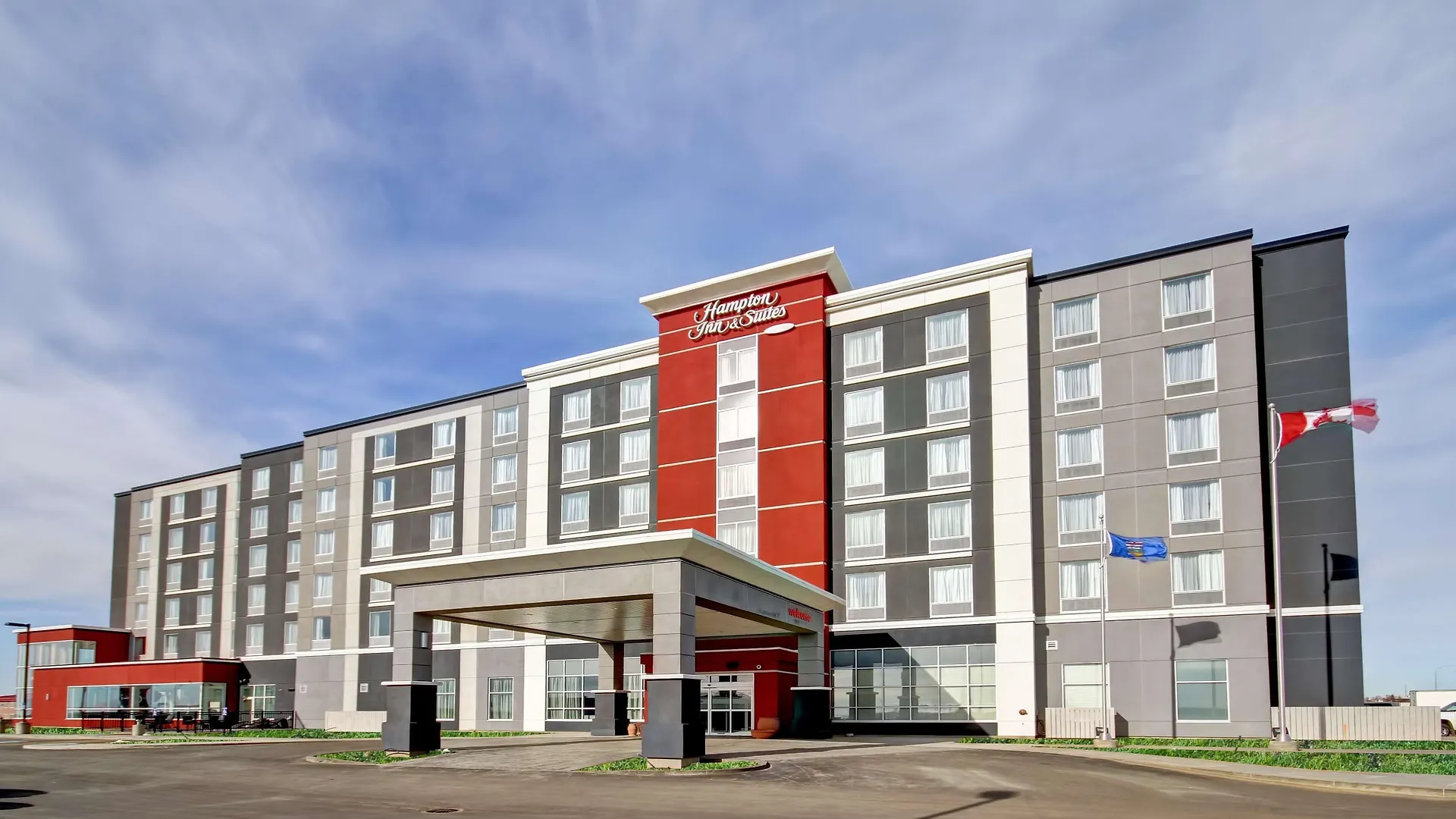 5 Smart Hampton by Hilton Hotels in Canada West Worth Booking
