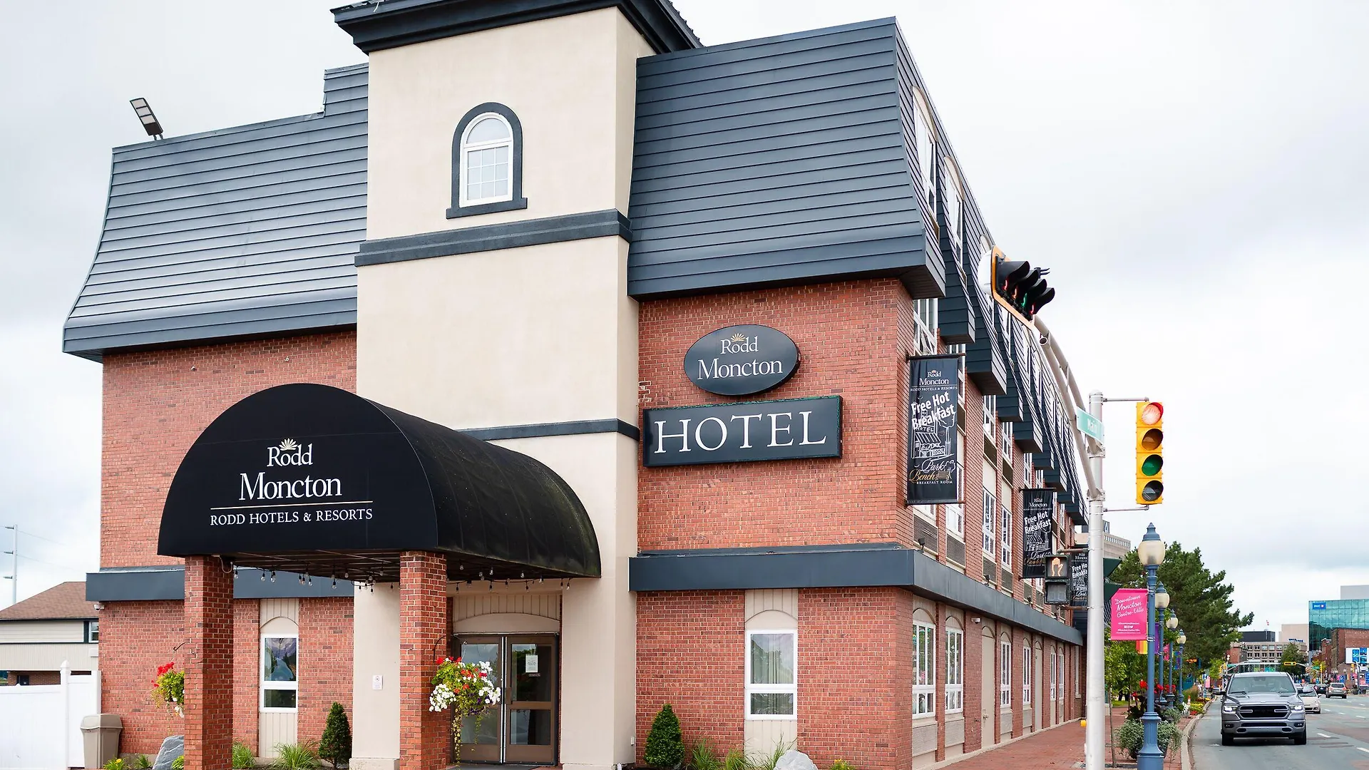 15 Top-Rated Central Hotels In Acadia, Canada
