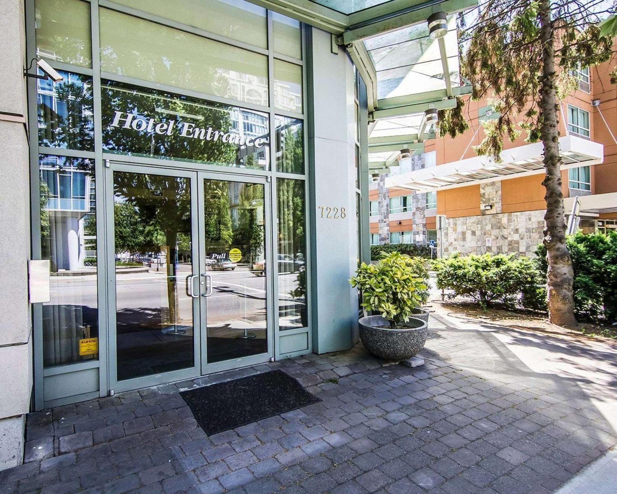 Staying In Richmond City Centre: 5 Central Hotels Compared