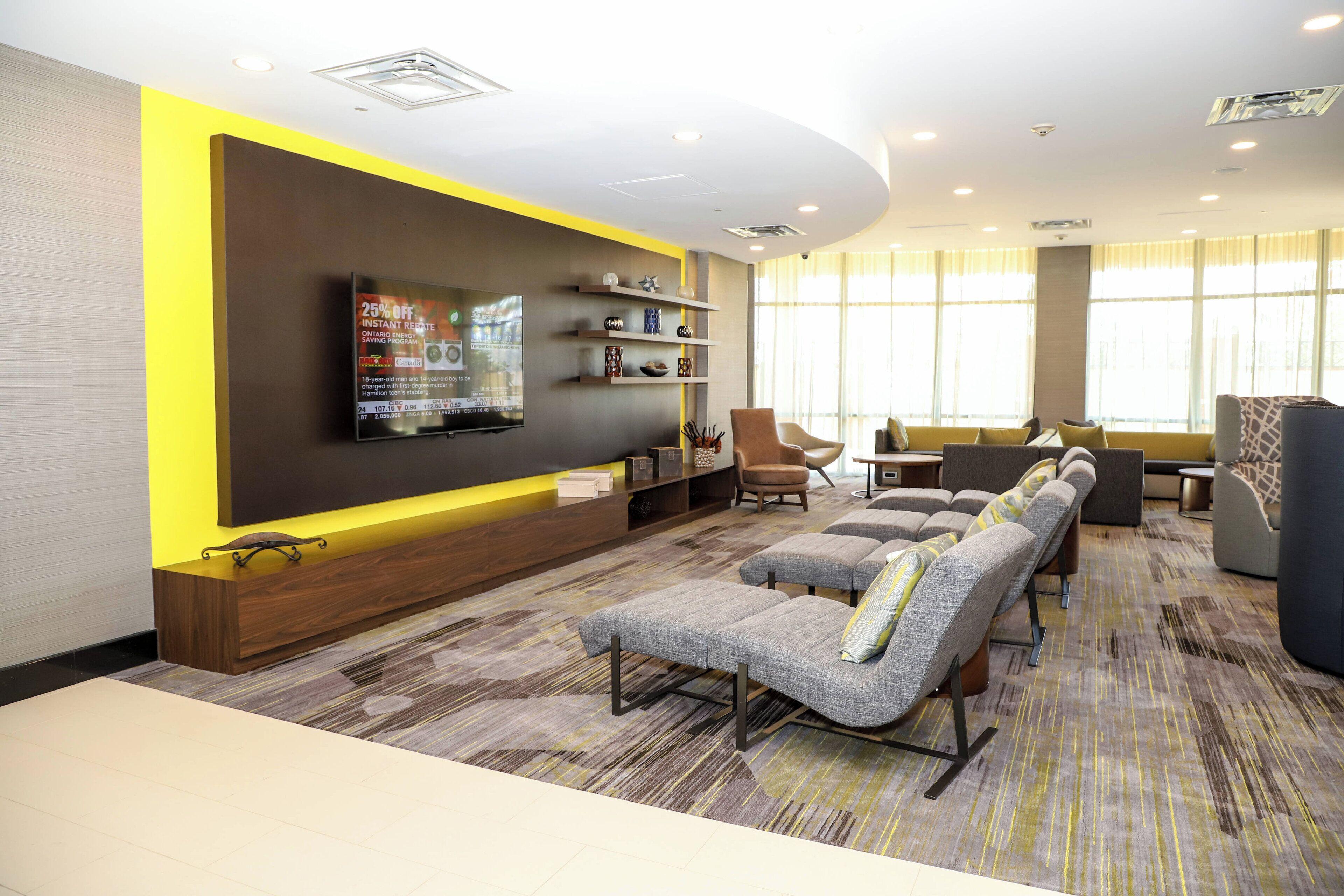 Staying Near Bramalea City Centre: 4 Airport Hotels Compared