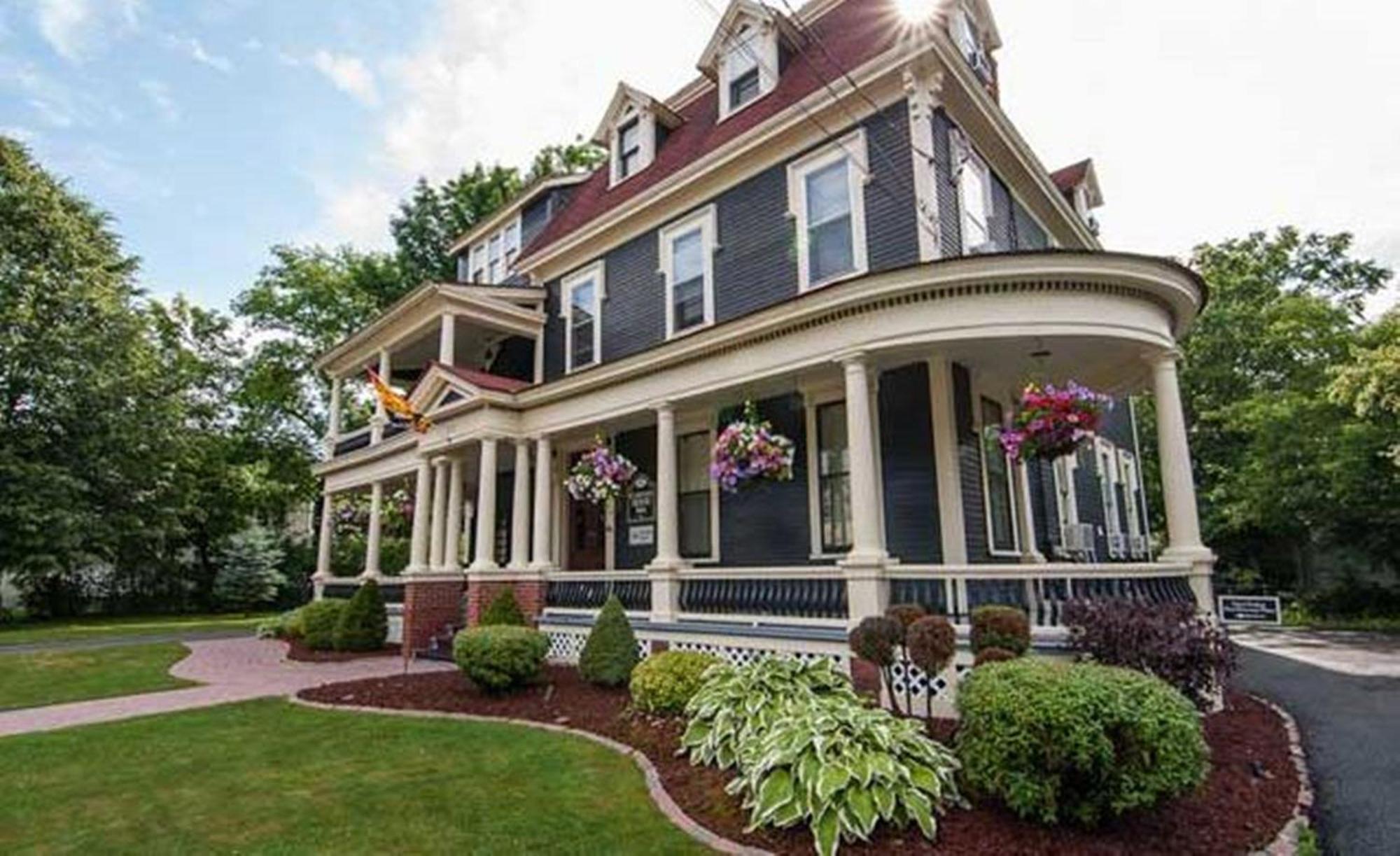 5 Exceptional Design Hotels Near Exhibition Grounds Fredericton