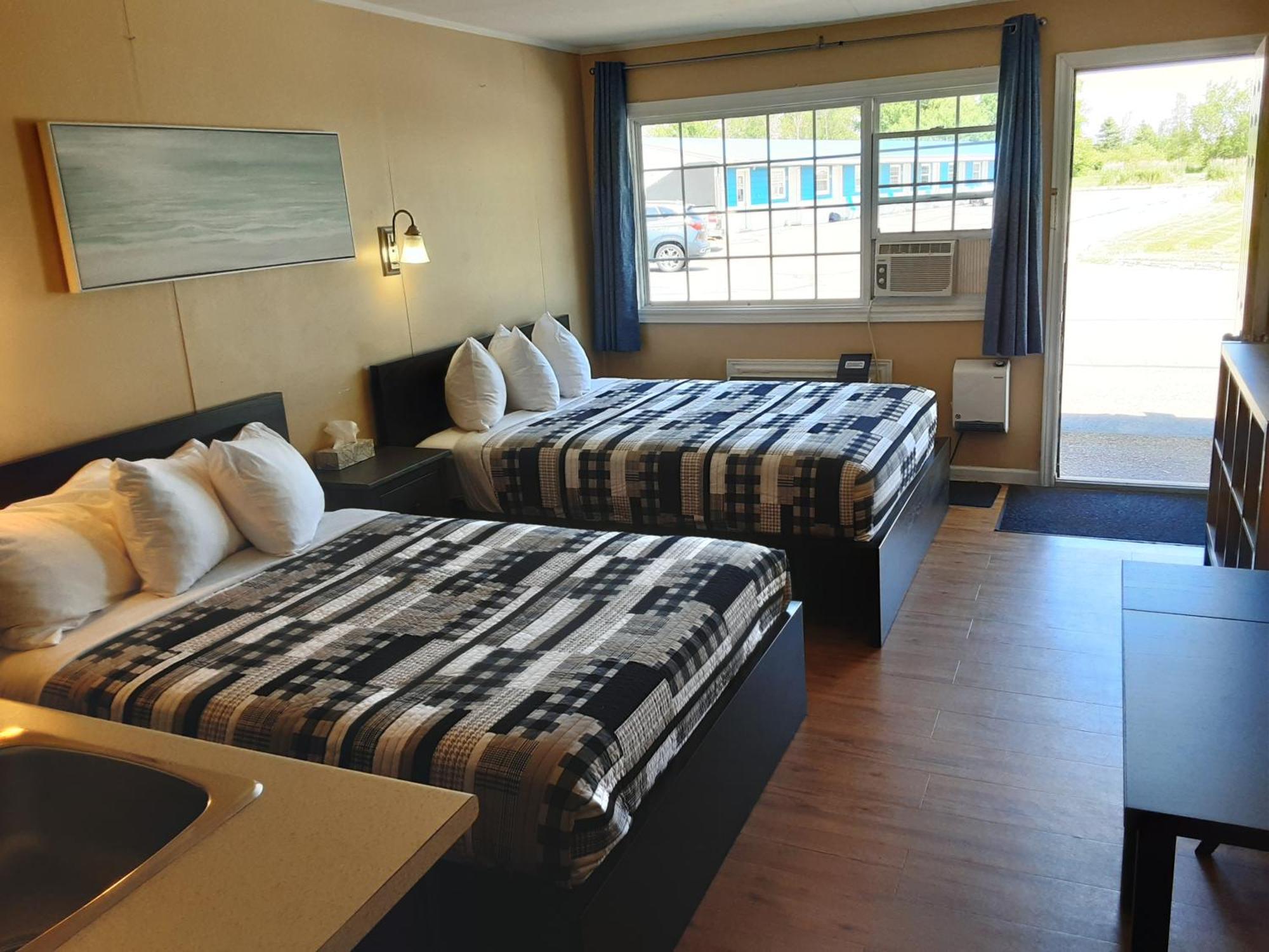 13 Budget Hotels in Nova Scotia That Won't Break the Bank