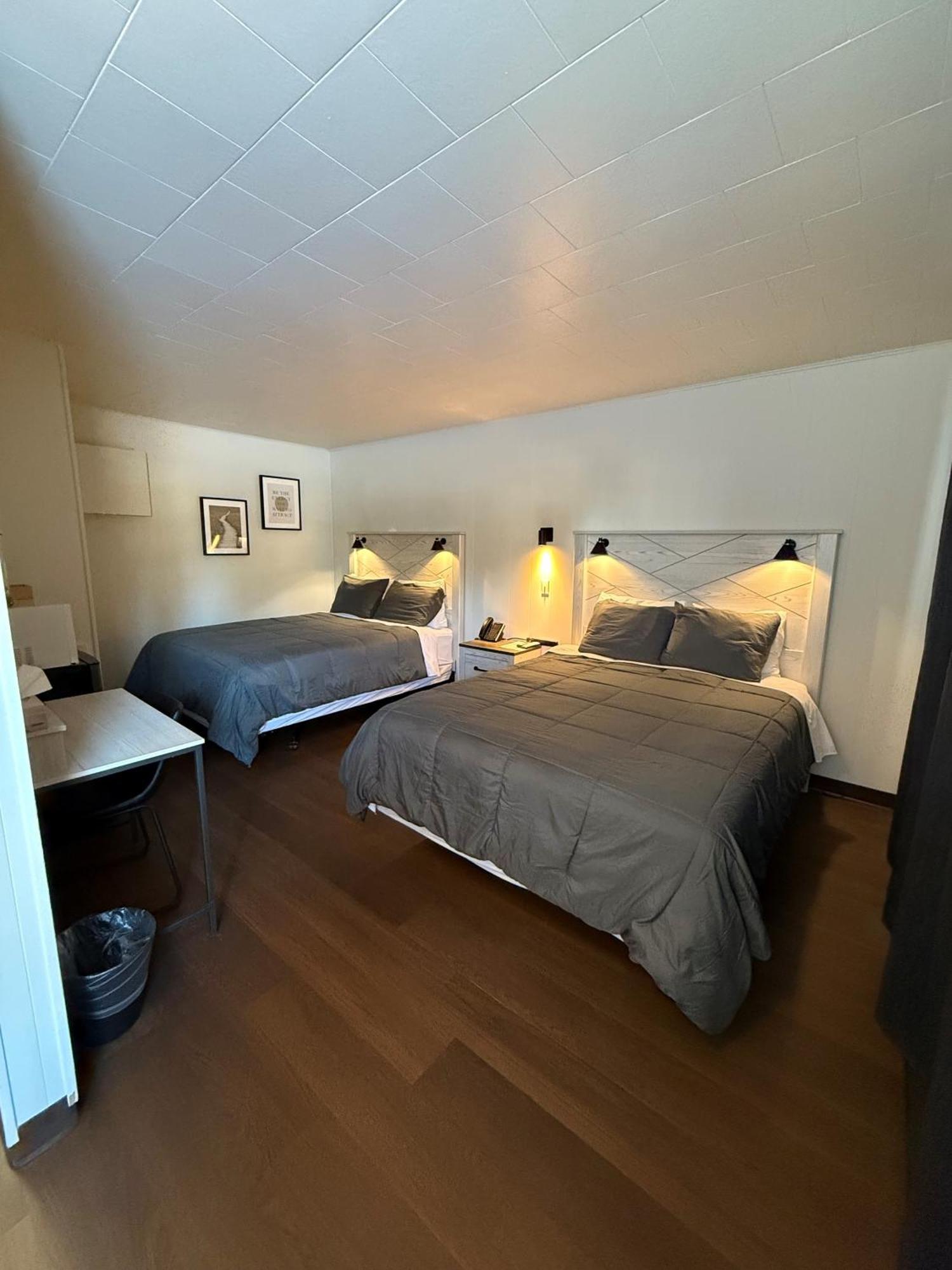 Staying In Manitoba: 5 Budget Hotels Compared