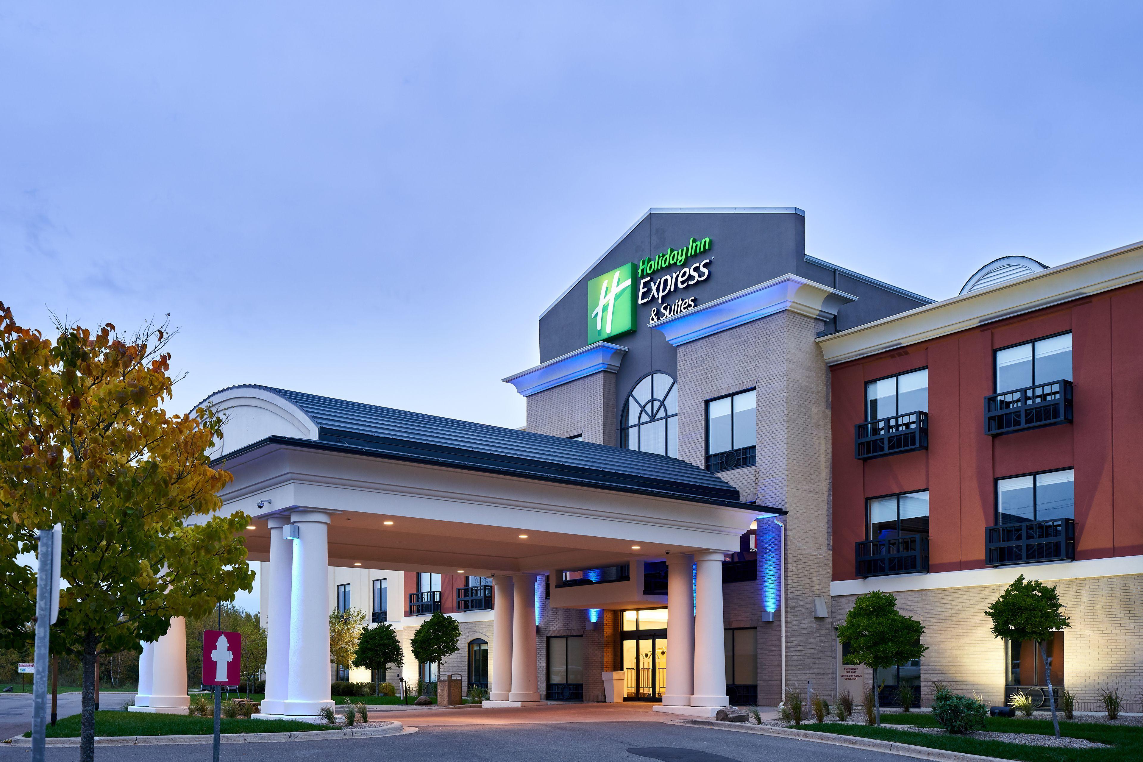 Where to Stay in Bay of Fundy: 5 Best 2-Star Hotels